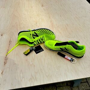 New Balance Minimus Men’s size 9 US, Yellow Running Shoe, Light weight